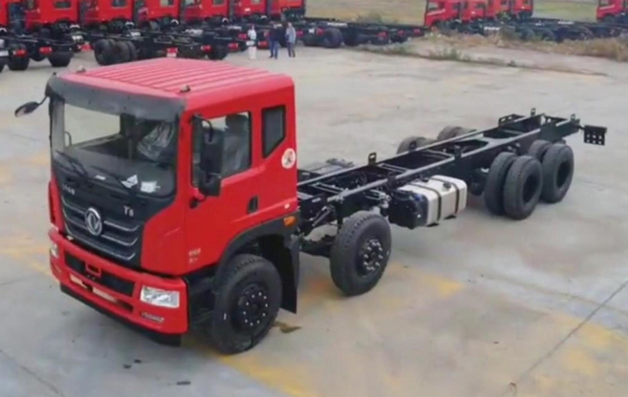 东风华神T5 8×4尊悦版随车吊专用底盘(解说版)