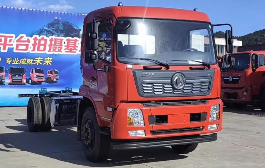 东风天锦4×2单桥随车吊底盘(解说版)